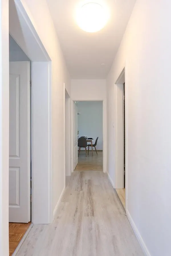 Apartment Marina Ζαντάρ 0*,  Κροατία